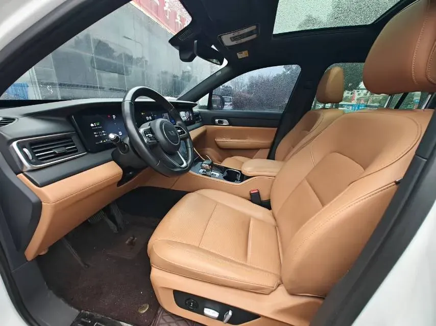 2021 Li ONE Range Extended 131HP REEV 40.5KWH,autocango,china used car exporter,china ev exporter,chinese used car exporter,chinese used ev exporter