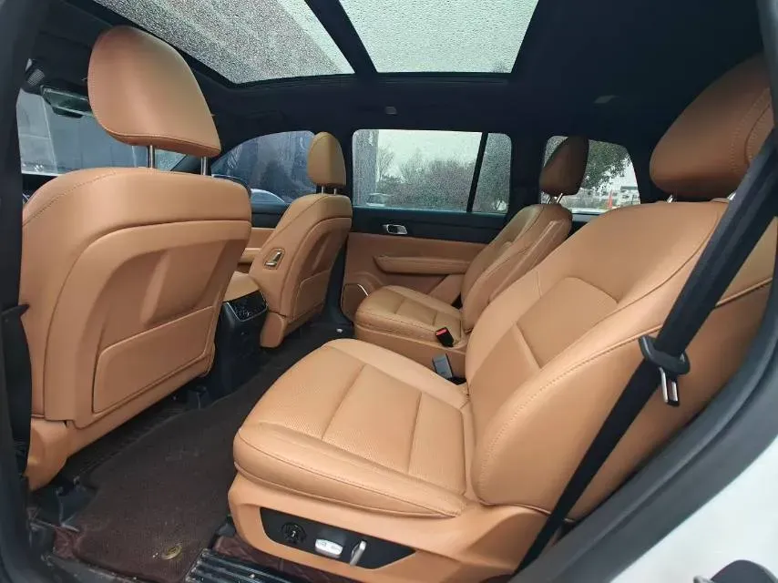 2021 Li ONE Range Extended 131HP REEV 40.5KWH,autocango,china used car exporter,china ev exporter,chinese used car exporter,chinese used ev exporter