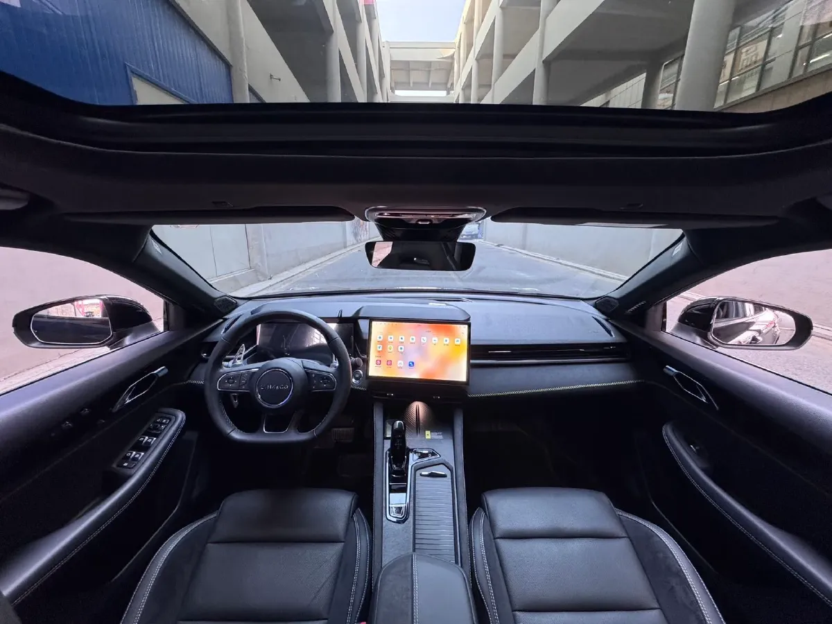 2023 LYNK&CO 03 2.0T 254HP L4 7DCT,autocango,china used car exporter,china ev exporter,chinese used car exporter,chinese used ev exporter