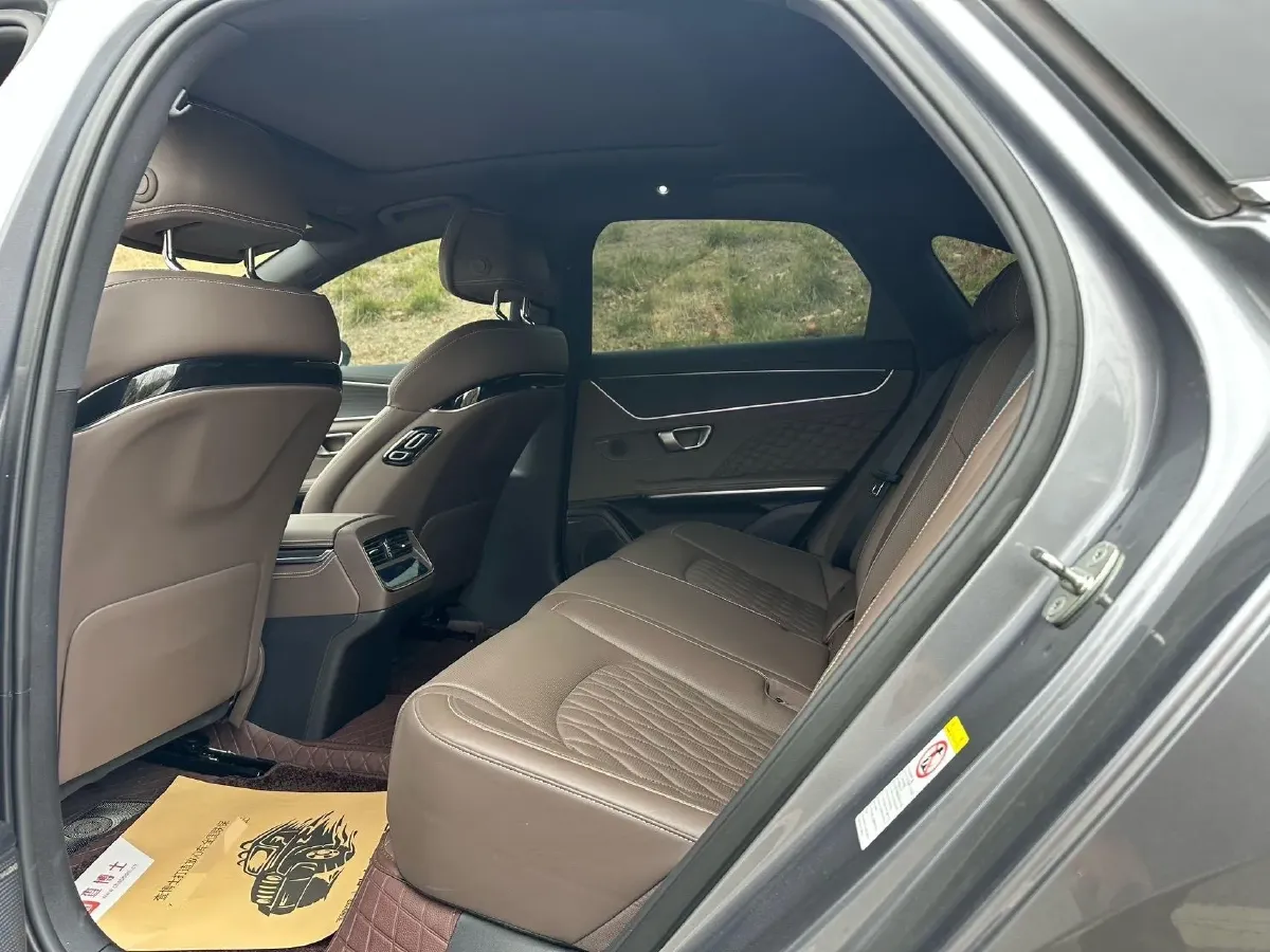 2022 Volkswagen Tiguan L 2.0T 186HP L4 7DCT,autocango,china used car exporter,china ev exporter,chinese used car exporter,chinese used ev exporter