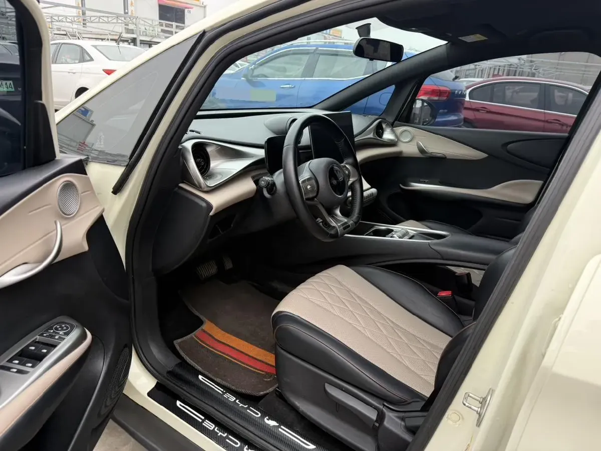 2021 Ford Escort 1.5L 122HP L3 6AT,autocango,china used car exporter,china ev exporter,chinese used car exporter,chinese used ev exporter