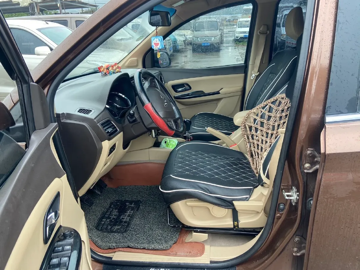 2015 Enranger 737 1.5L 113HP L4 5MT,autocango,china used car exporter,china ev exporter,chinese used car exporter,chinese used ev exporter