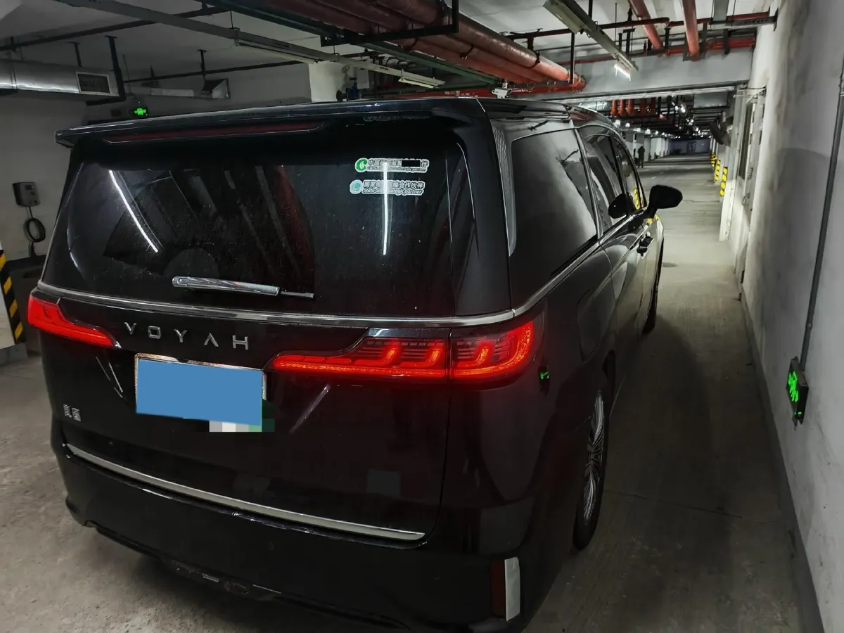 2024 Voyah Dream BEV 108.73KWH,autocango,china used car exporter,china ev exporter,chinese used car exporter,chinese used ev exporter