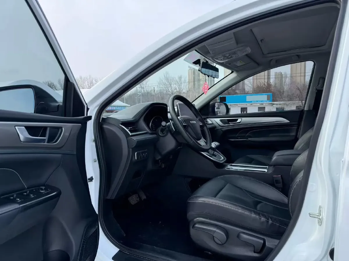 2023 Haval M6 1.5T 150HP L4 7DCT,autocango,china used car exporter,china ev exporter,chinese used car exporter,chinese used ev exporter