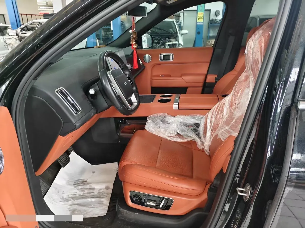 2023 Li L8 Range Extended 154HP REEV 40.9KWH,autocango,china used car exporter,china ev exporter,chinese used car exporter,chinese used ev exporter