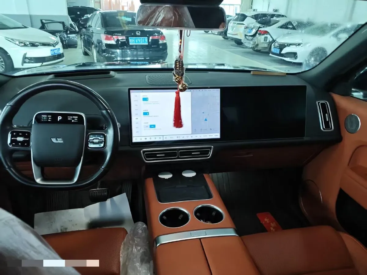 2023 Li L8 Range Extended 154HP REEV 40.9KWH,autocango,china used car exporter,china ev exporter,chinese used car exporter,chinese used ev exporter