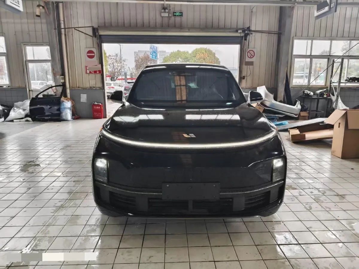 2023 Li L8 Range Extended 154HP REEV 40.9KWH,autocango,china used car exporter,china ev exporter,chinese used car exporter,chinese used ev exporter