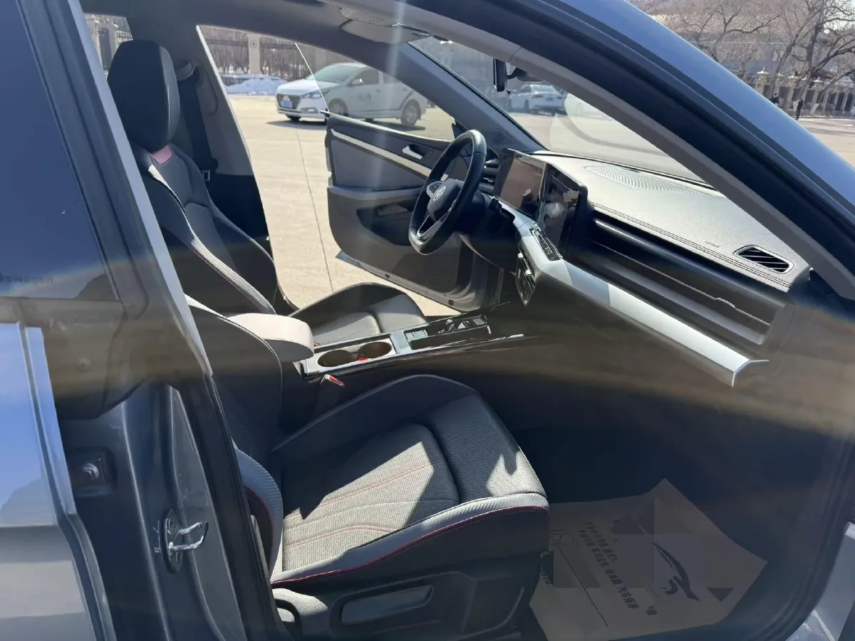 2023 Volkswagen Lamando 1.4T 150HP L4 7DCT,autocango,china used car exporter,china ev exporter,chinese used car exporter,chinese used ev exporter