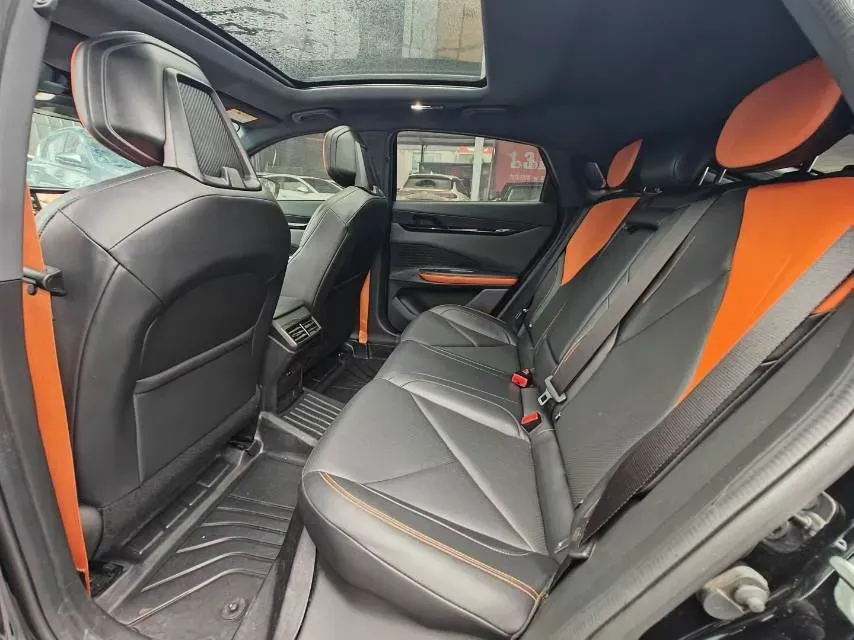 2022 ChangAn UNI-V 1.5T 188HP L4 7DCT,autocango,china used car exporter,china ev exporter,chinese used car exporter,chinese used ev exporter