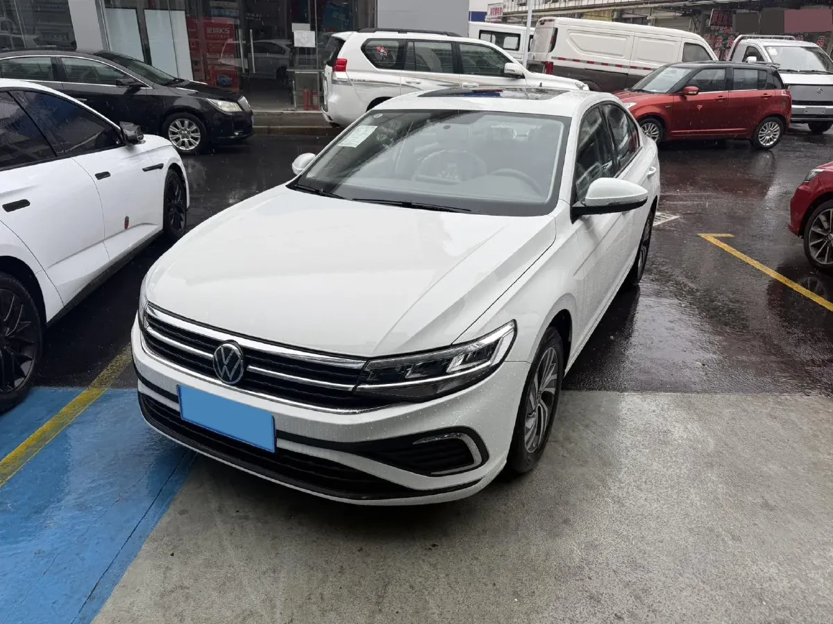 2025 Volkswagen Bora 1.2T 116HP L4 7DCT,autocango,china used car exporter,china ev exporter,chinese used car exporter,chinese used ev exporter