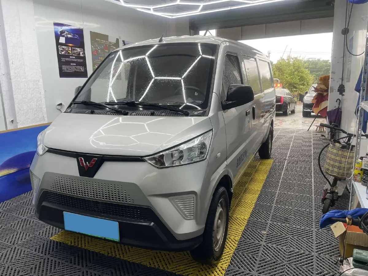 2022 WuLing EV50 BEV 35.904KWH,autocango,china used car exporter,china ev exporter,chinese used car exporter,chinese used ev exporter