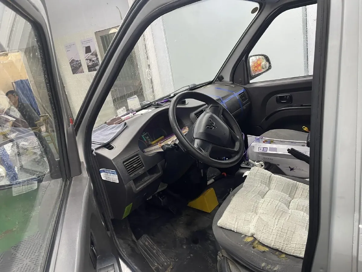 2022 WuLing EV50 BEV 35.904KWH,autocango,china used car exporter,china ev exporter,chinese used car exporter,chinese used ev exporter