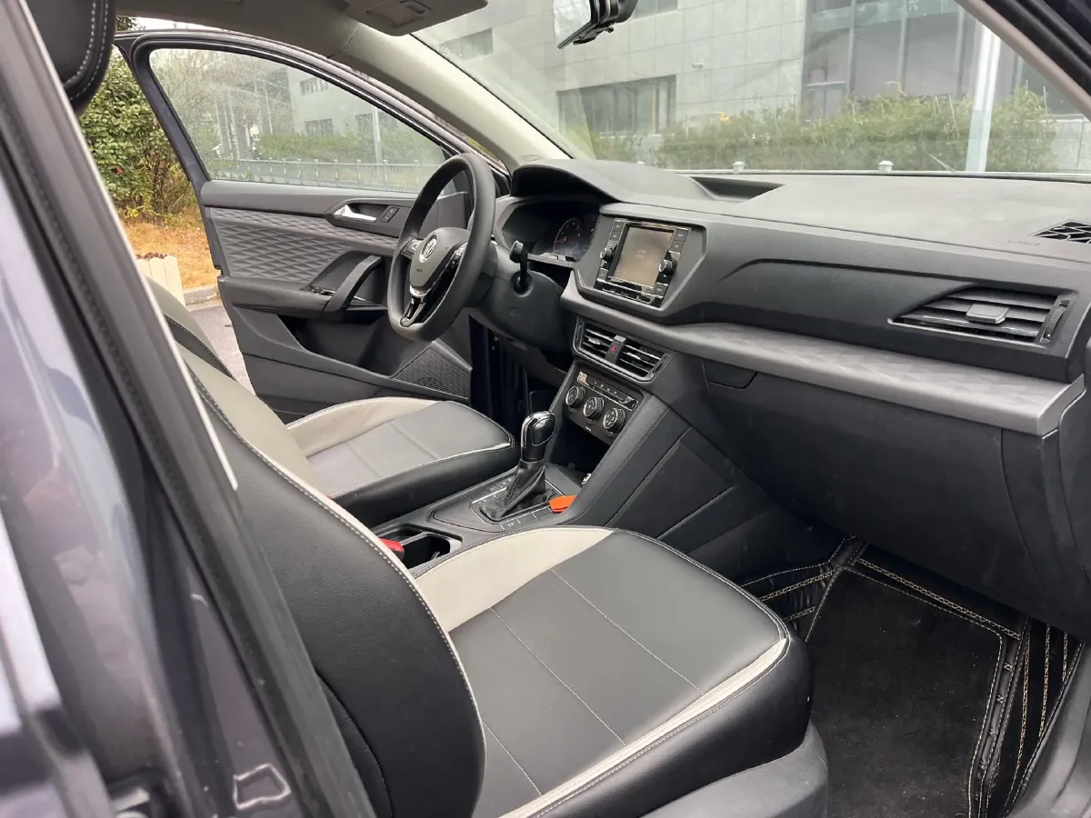 2019 Jeep Compass 1.4T 165HP L4 7DCT,autocango,china used car exporter,china ev exporter,chinese used car exporter,chinese used ev exporter