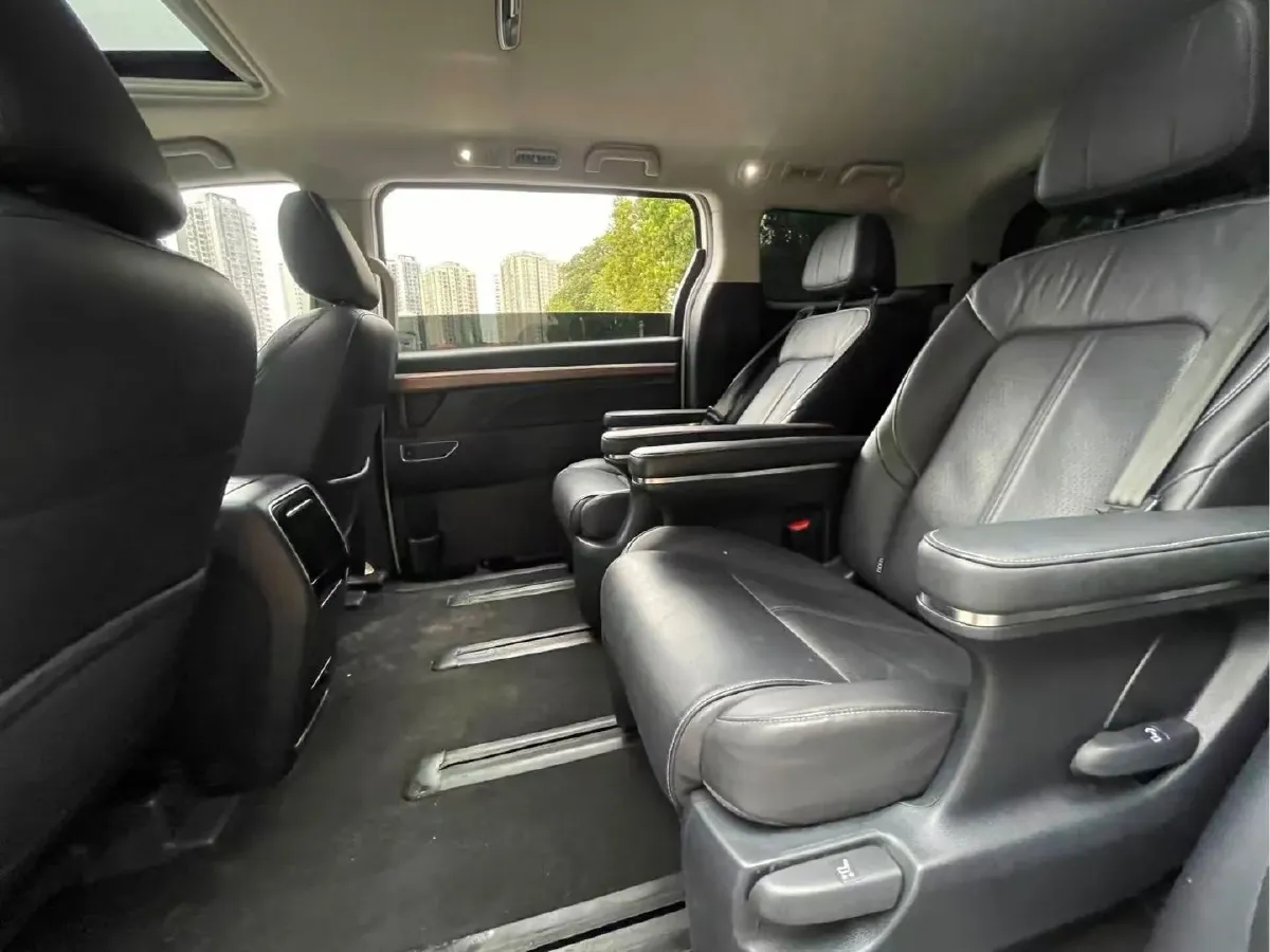 2021 GAC Trumpchi M8 2.0T 252HP L4 8AT,autocango,china used car exporter,china ev exporter,chinese used car exporter,chinese used ev exporter