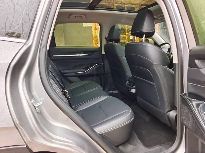 2022 Haval H6 1.5T 184HP L4 7DCT,autocango,china used car exporter,china ev exporter,chinese used car exporter,chinese used ev exporter