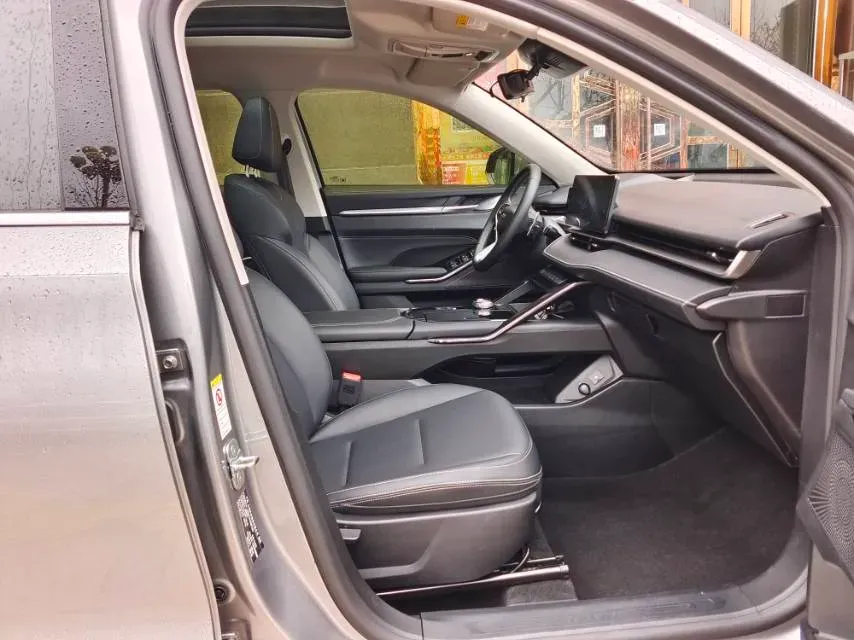 2022 Haval H6 1.5T 184HP L4 7DCT,autocango,china used car exporter,china ev exporter,chinese used car exporter,chinese used ev exporter