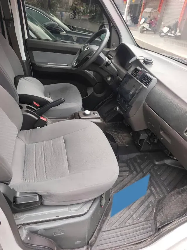 2022 WuLing RongGuang Mini Truck EV BEV 41.5KWH,autocango,china used car exporter,china ev exporter,chinese used car exporter,chinese used ev exporter