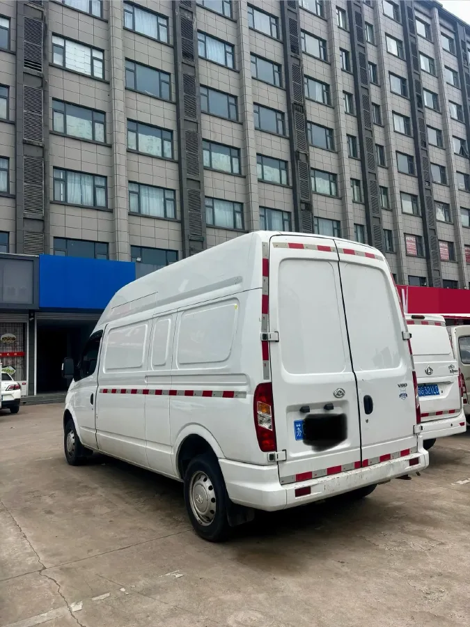 2019 MAXUS XinTu V80 2.0T 139HP L4 6MT,autocango,china used car exporter,china ev exporter,chinese used car exporter,chinese used ev exporter