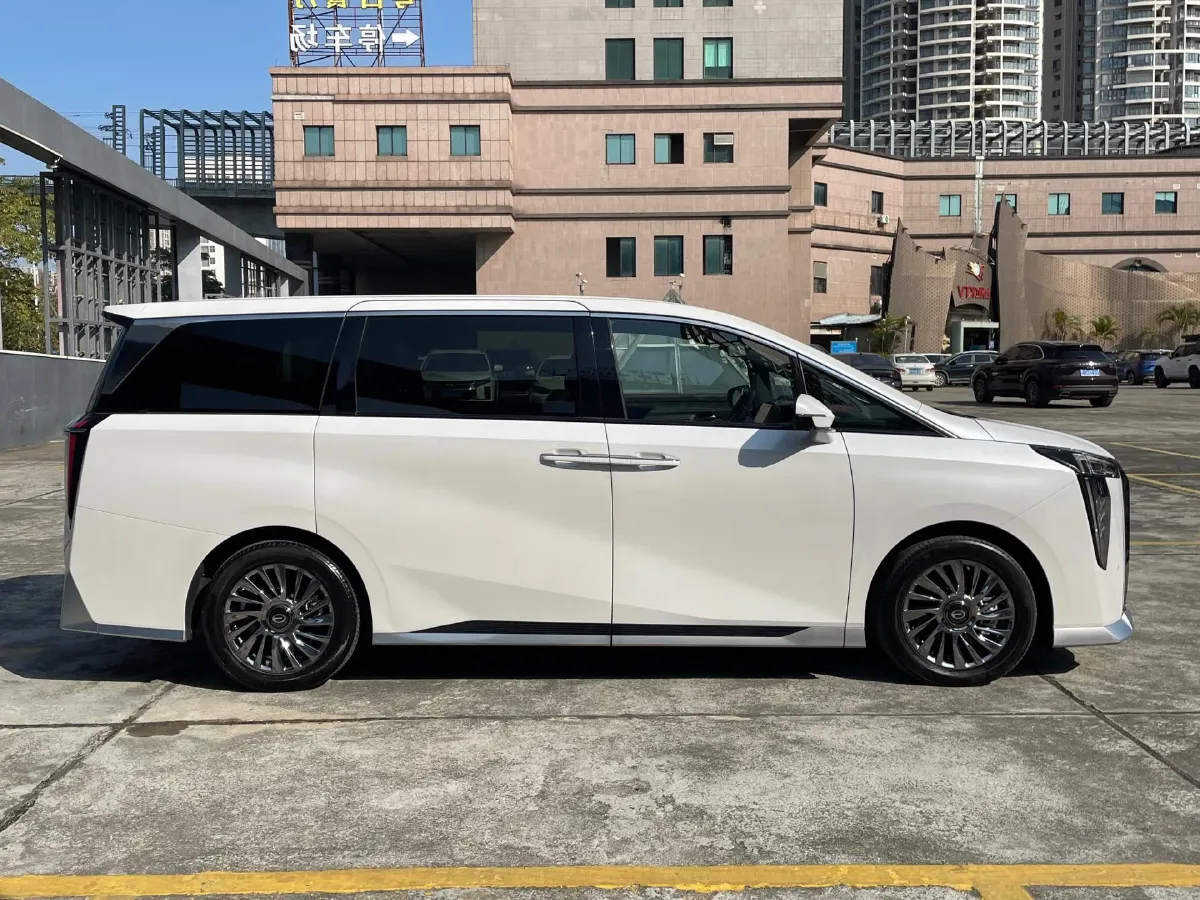 2023 GAC Trumpchi M8 2.0T 190HP L4 E-CVT Hybrid,autocango,china used car exporter,china ev exporter,chinese used car exporter,chinese used ev exporter