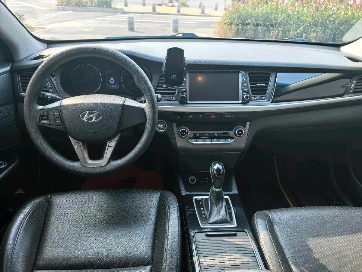 2017 Hyundai Mistra 1.8L 143HP L4 6AT,autocango,china used car exporter,china ev exporter,chinese used car exporter,chinese used ev exporter