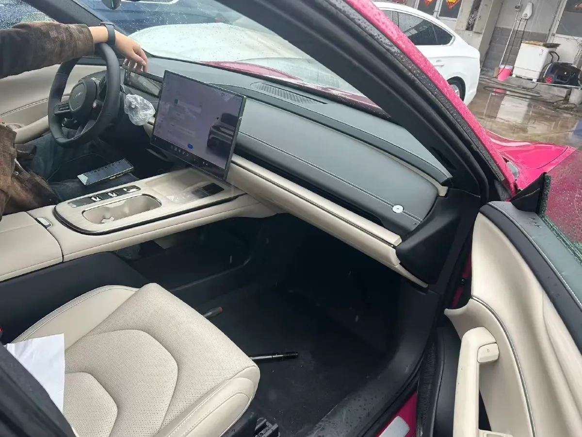 2024 MI SU7 BEV 73.6KWH,autocango,china used car exporter,china ev exporter,chinese used car exporter,chinese used ev exporter