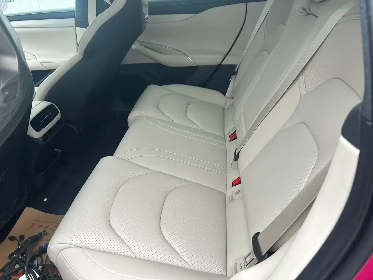 2024 MI SU7 BEV 73.6KWH,autocango,china used car exporter,china ev exporter,chinese used car exporter,chinese used ev exporter