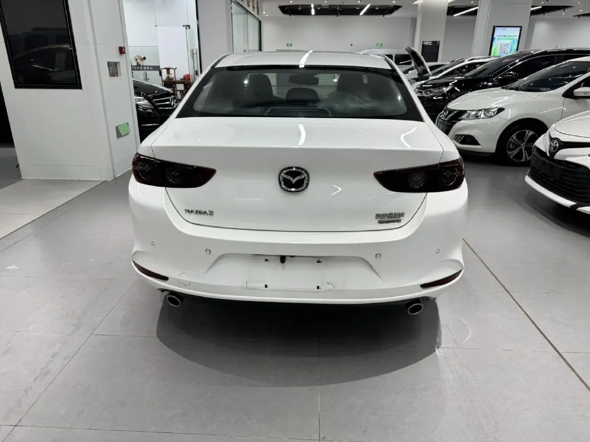 2021 Mazda 3 Axela 1.5L 117HP L4 6AT,autocango,china used car exporter,china ev exporter,chinese used car exporter,chinese used ev exporter