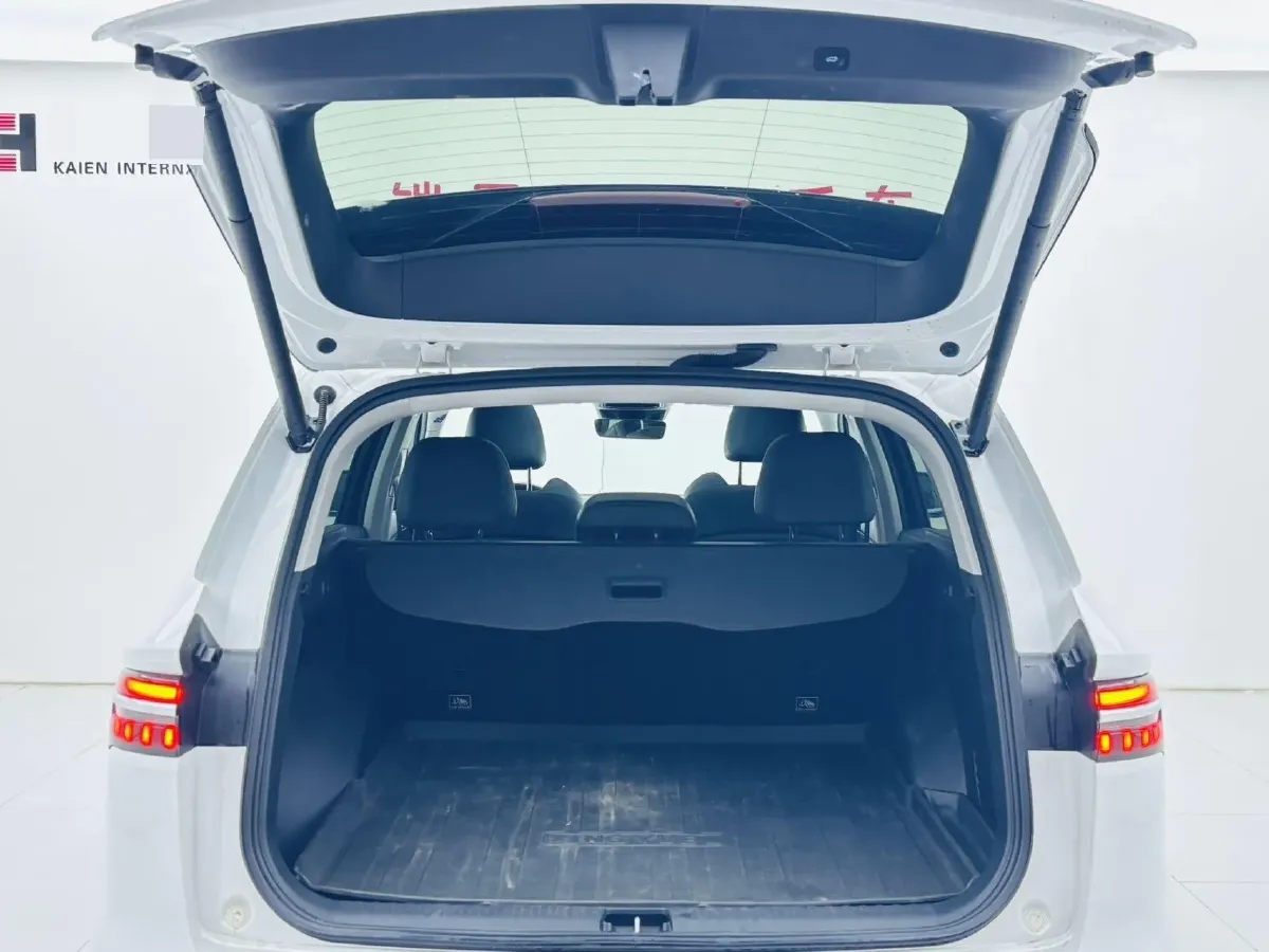 2023 Geely Monjaro 2.0T 238HP L4 8AT,autocango,china used car exporter,china ev exporter,chinese used car exporter,chinese used ev exporter