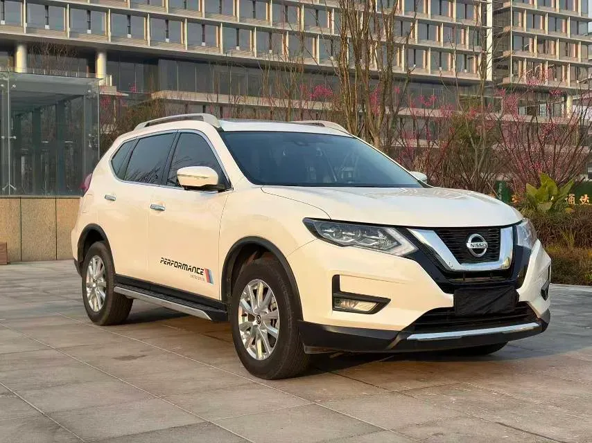2020 Nissan X-Trail 2.0L 154HP L4 CVT,autocango,china used car exporter,china ev exporter,chinese used car exporter,chinese used ev exporter