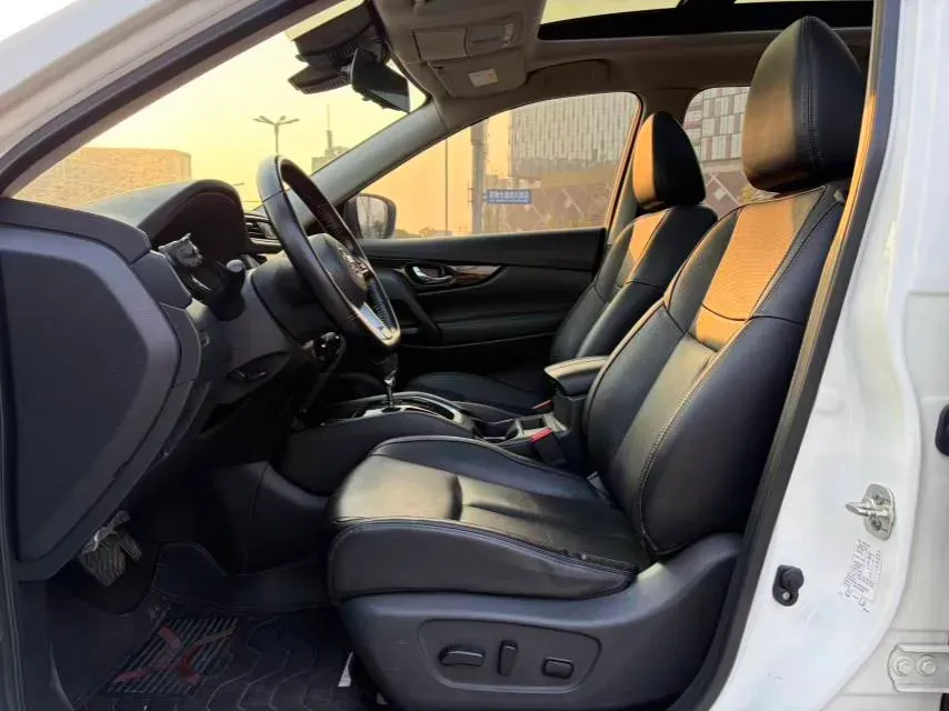 2020 Nissan X-Trail 2.0L 154HP L4 CVT,autocango,china used car exporter,china ev exporter,chinese used car exporter,chinese used ev exporter