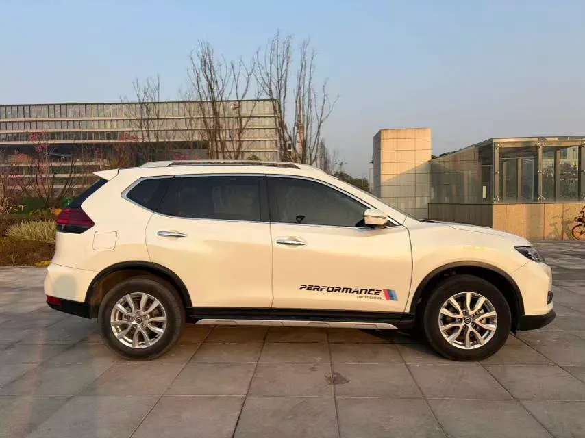 2020 Nissan X-Trail 2.0L 154HP L4 CVT,autocango,china used car exporter,china ev exporter,chinese used car exporter,chinese used ev exporter
