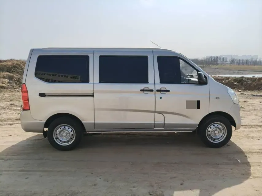 2023 WuLing RongGuang S 1.5L 102HP L4 5MT,autocango,china used car exporter,china ev exporter,chinese used car exporter,chinese used ev exporter