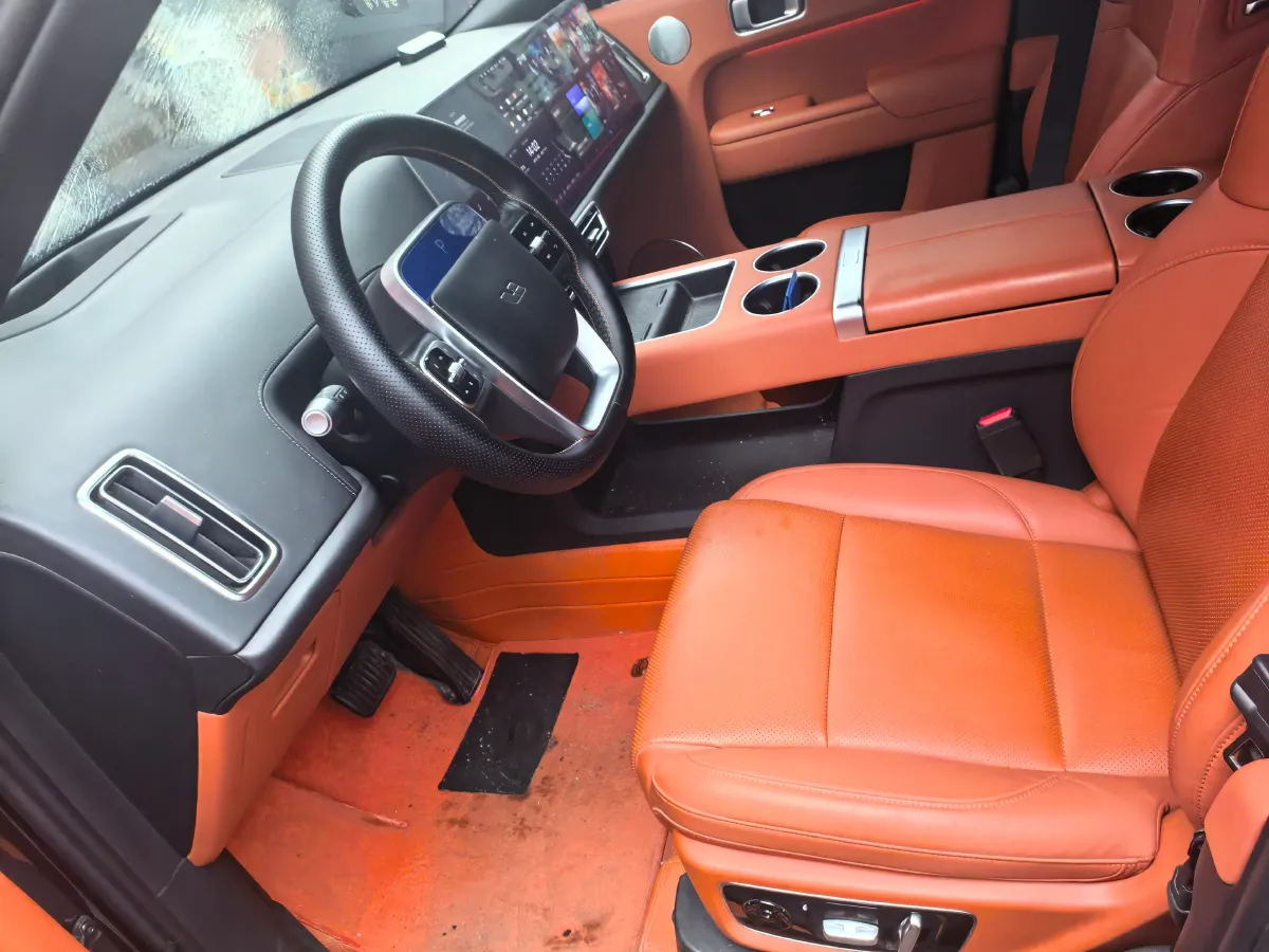 2023 Li L9 Range Extended 154HP REEV 42.6KWH,autocango,china used car exporter,china ev exporter,chinese used car exporter,chinese used ev exporter