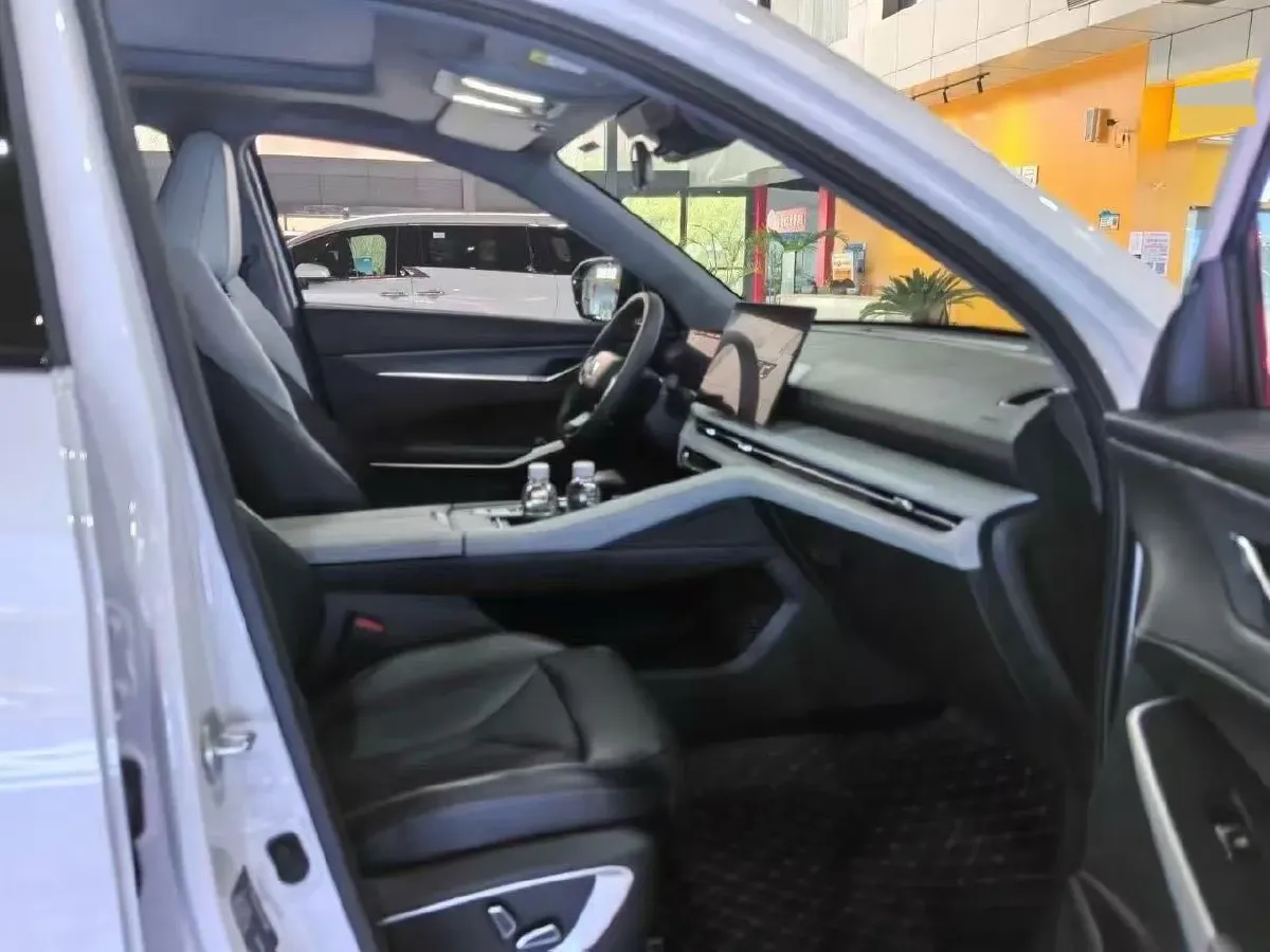 2026 ChangAn CS75 Plus 1.5T 192HP L4 8AT,autocango,china used car exporter,china ev exporter,chinese used car exporter,chinese used ev exporter