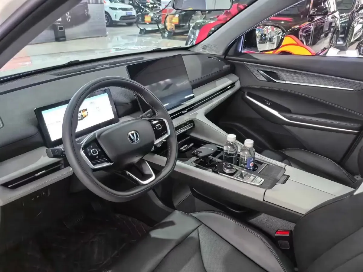 2026 ChangAn CS75 Plus 1.5T 192HP L4 8AT,autocango,china used car exporter,china ev exporter,chinese used car exporter,chinese used ev exporter