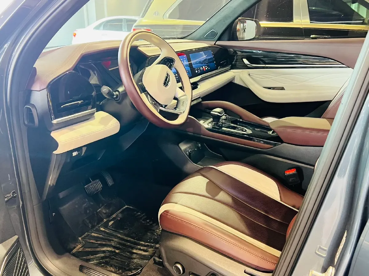 2021 Geely Monjaro 2.0T 218HP L4 7DCT,autocango,china used car exporter,china ev exporter,chinese used car exporter,chinese used ev exporter