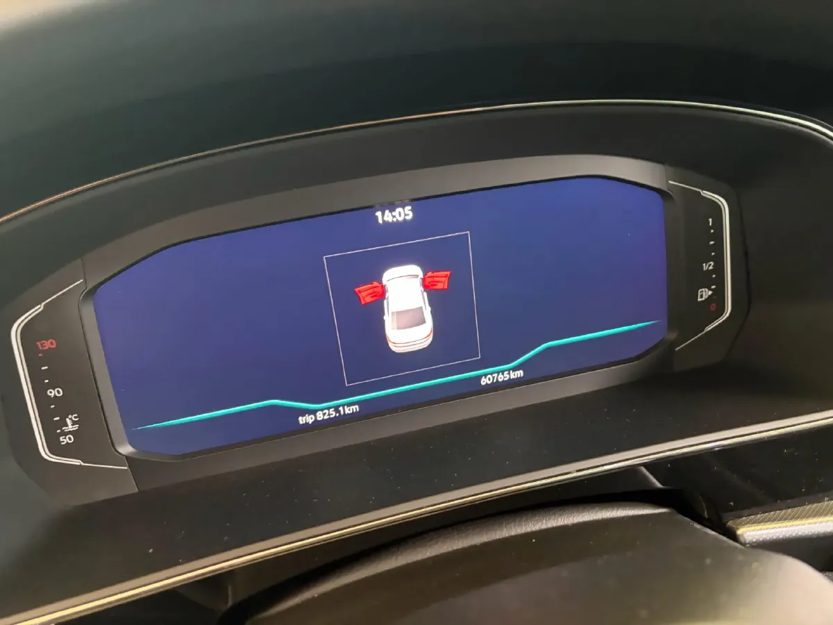 2024 Volkswagen Passat 2.0T 220HP L4 7DCT,autocango,china used car exporter,china ev exporter,chinese used car exporter,chinese used ev exporter