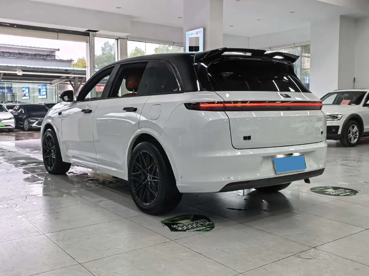 2023 Li L7 Range Extended 154HP REEV 40.9KWH,autocango,china used car exporter,china ev exporter,chinese used car exporter,chinese used ev exporter