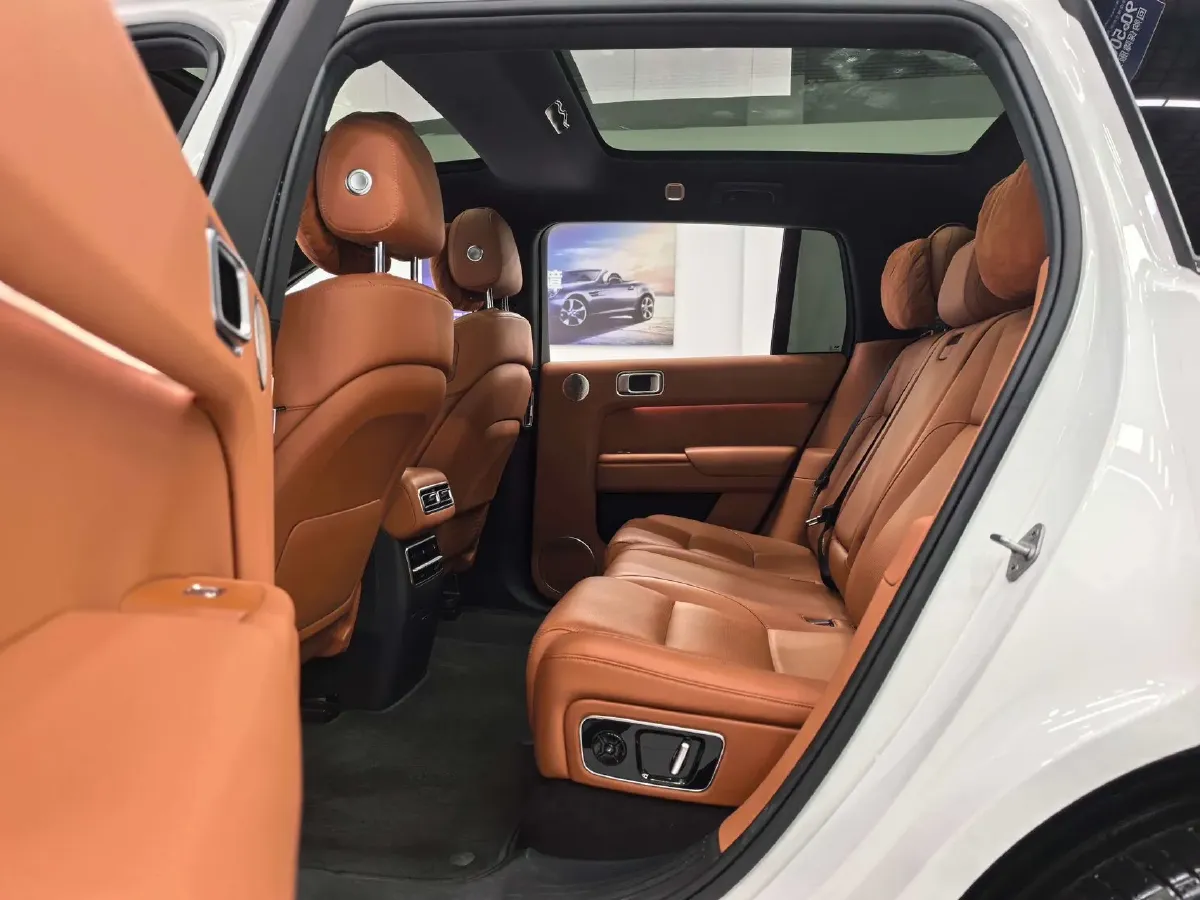 2023 Li L7 Range Extended 154HP REEV 40.9KWH,autocango,china used car exporter,china ev exporter,chinese used car exporter,chinese used ev exporter