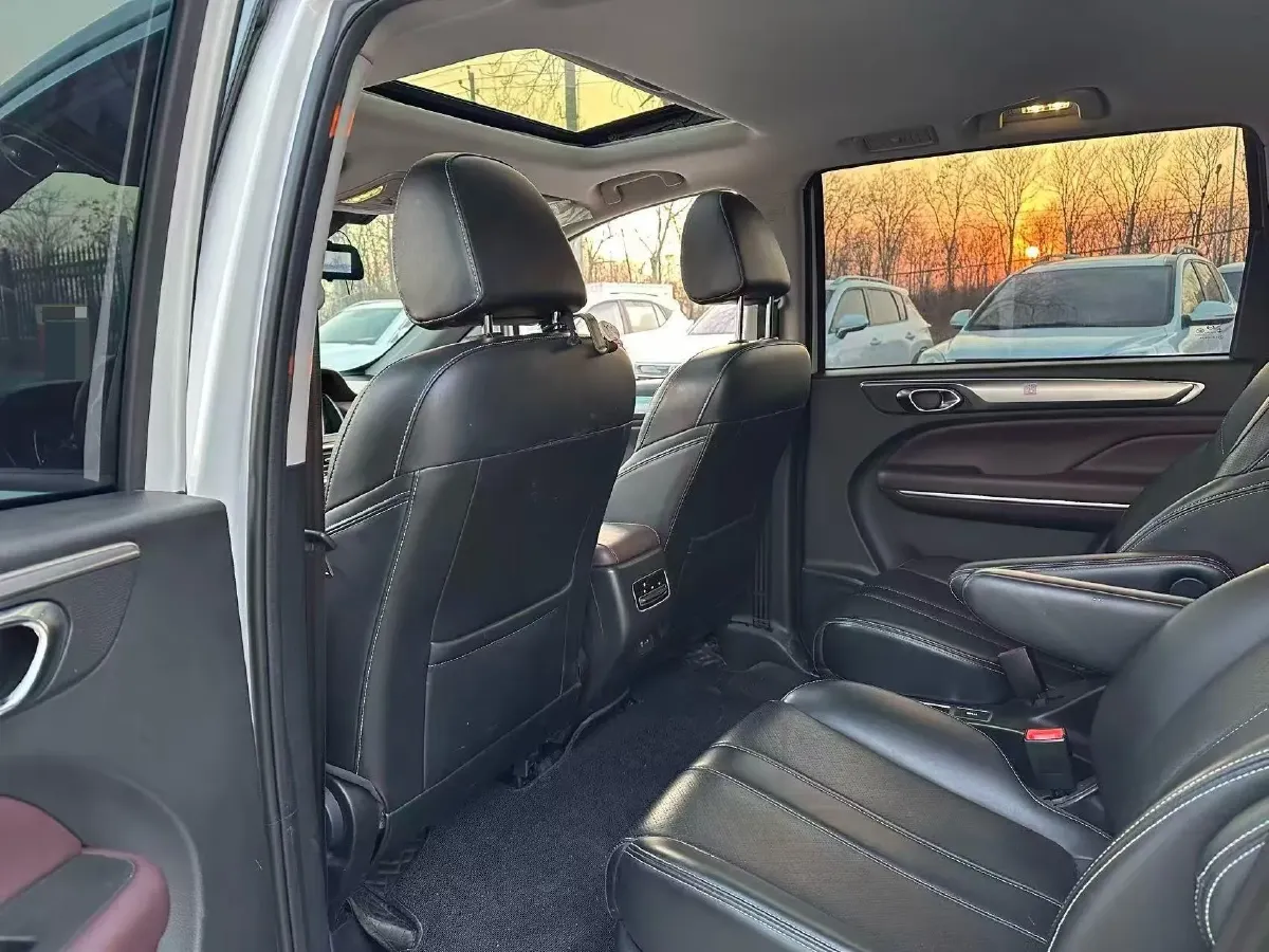 2021 GAC Trumpchi M6 1.5T 169HP L4 7DCT,autocango,china used car exporter,china ev exporter,chinese used car exporter,chinese used ev exporter