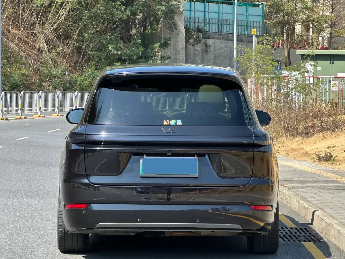 2022 Li L9 Range Extended 154HP REEV 42.6KWH,autocango,china used car exporter,china ev exporter,chinese used car exporter,chinese used ev exporter