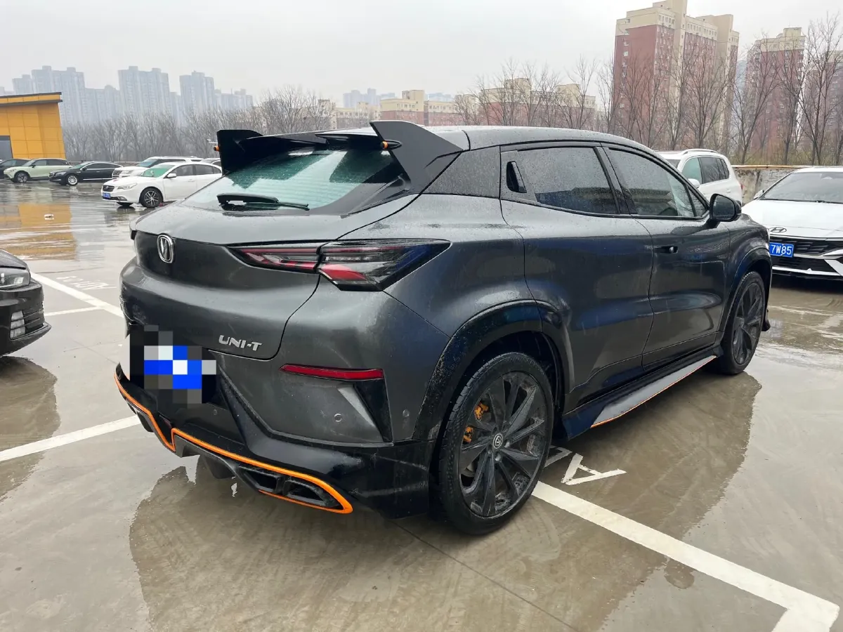 2021 ChangAn UNI-T 1.5T 180HP L4 7DCT,autocango,china used car exporter,china ev exporter,chinese used car exporter,chinese used ev exporter