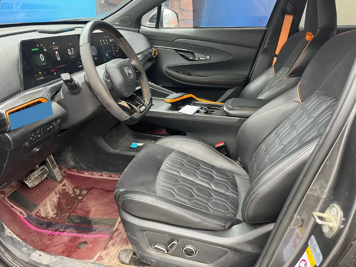 2021 ChangAn UNI-T 1.5T 180HP L4 7DCT,autocango,china used car exporter,china ev exporter,chinese used car exporter,chinese used ev exporter