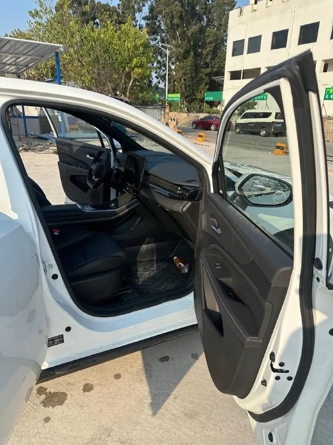 2024 Livan 7 BEV 50.4KWH,autocango,china used car exporter,china ev exporter,chinese used car exporter,chinese used ev exporter