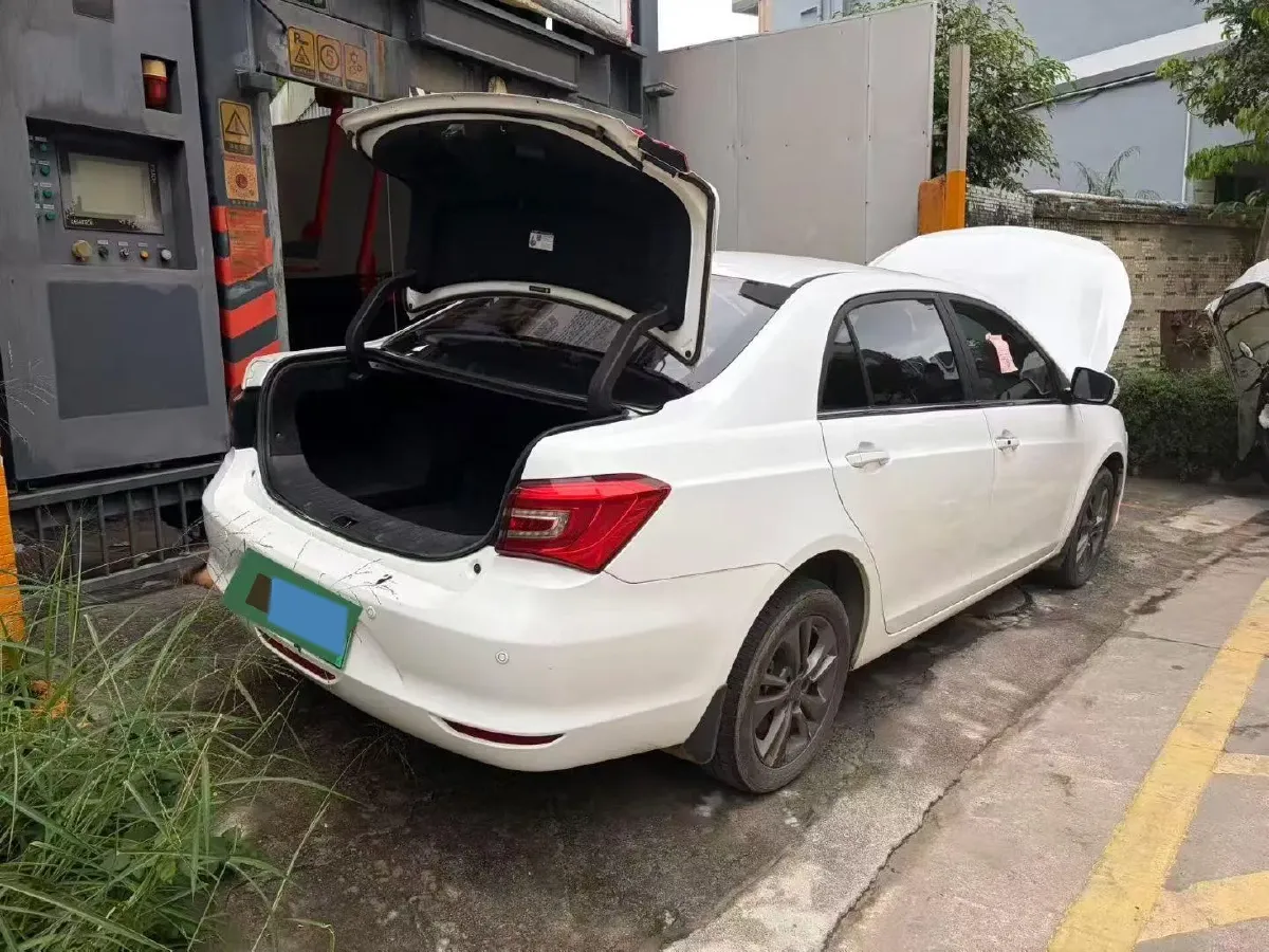2017 BYD Qin 1.5T 154HP L4 6DCT PHEV 15.2KWH,autocango,china used car exporter,china ev exporter,chinese used car exporter,chinese used ev exporter