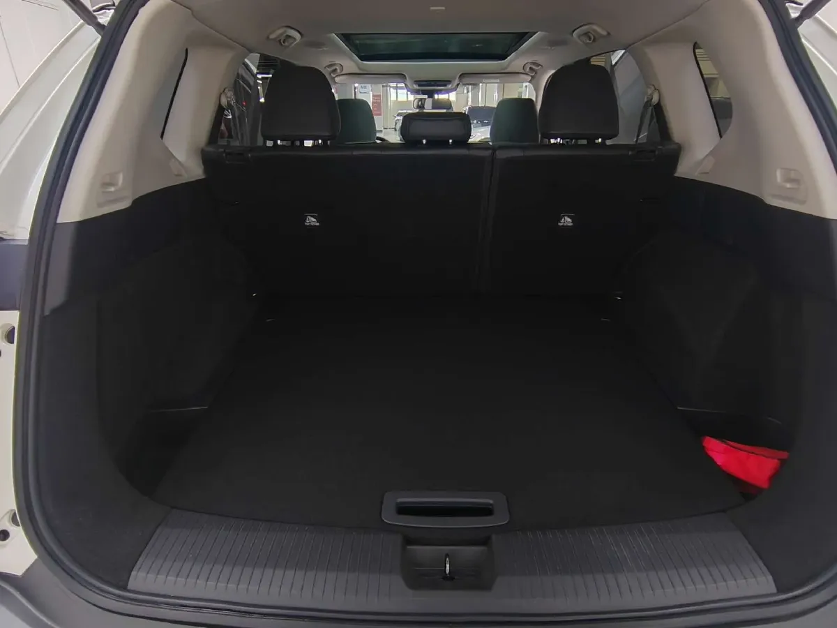 2021 Nissan X-Trail 1.5T 204HP L3 CVT,autocango,china used car exporter,china ev exporter,chinese used car exporter,chinese used ev exporter