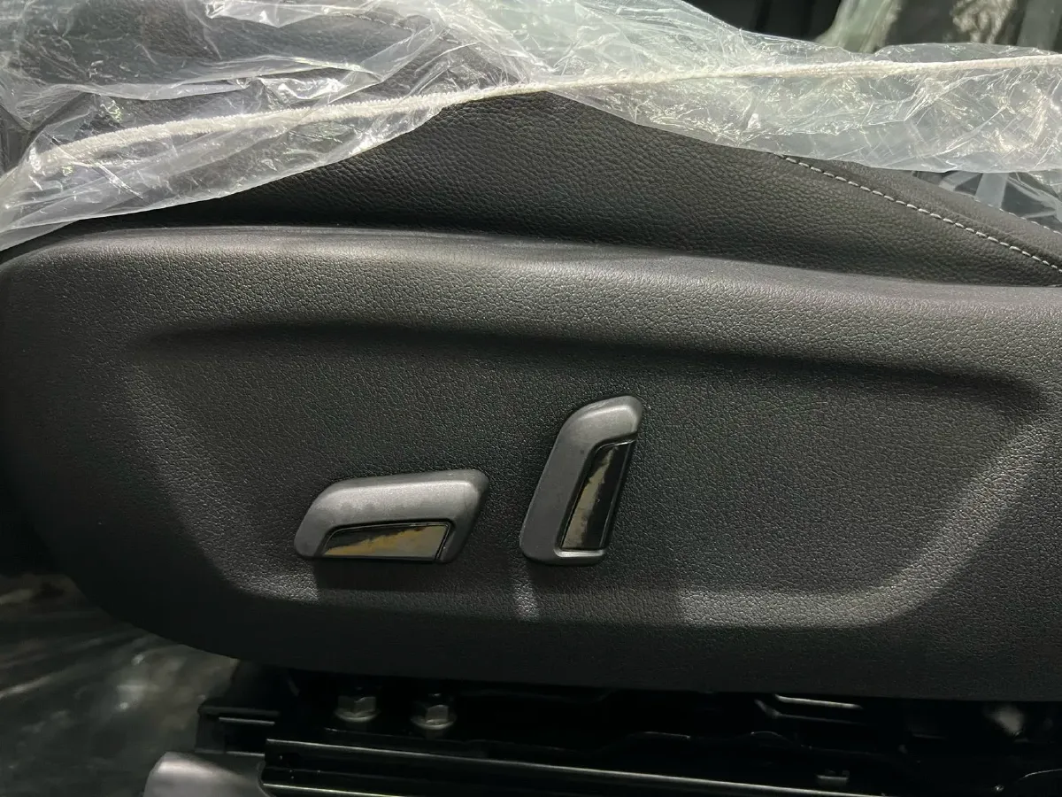 2023 Mazda CX-50 2.0L 155HP L4 6AT,autocango,china used car exporter,china ev exporter,chinese used car exporter,chinese used ev exporter