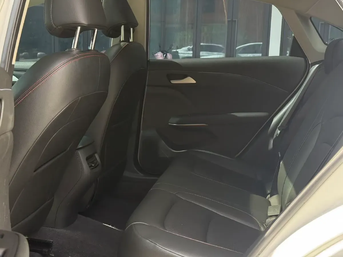 2020 Chevrolet Monza 1.0T 125HP L3 6DCT,autocango,china used car exporter,china ev exporter,chinese used car exporter,chinese used ev exporter