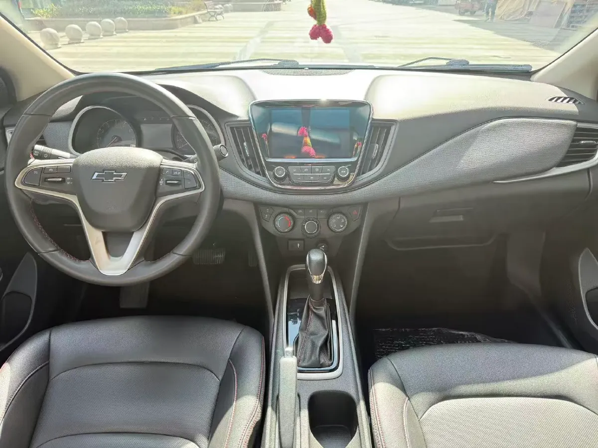 2020 Chevrolet Monza 1.0T 125HP L3 6DCT,autocango,china used car exporter,china ev exporter,chinese used car exporter,chinese used ev exporter