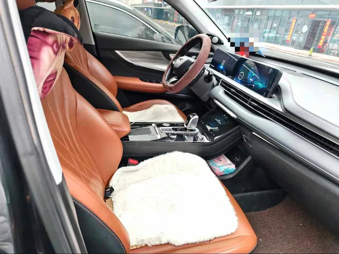 2021 Chery Tiggo 8 Plus 1.6T 197HP L4 7DCT,autocango,china used car exporter,china ev exporter,chinese used car exporter,chinese used ev exporter